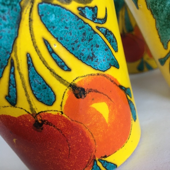 3 Mini Vintage Planter Pots Italy Majolica Painted Cherries Handmade Yellow Red - Picture 13 of 15